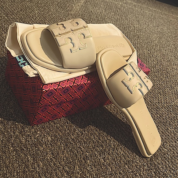 Tan Tory Burch slides 7 1.5 - Picture 2 of 9